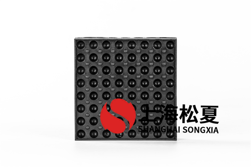 環(huán)形風管橡膠<a href='http://gouseng.cn' target='_blank'><u>減震器</u></a>的特點及安裝說明